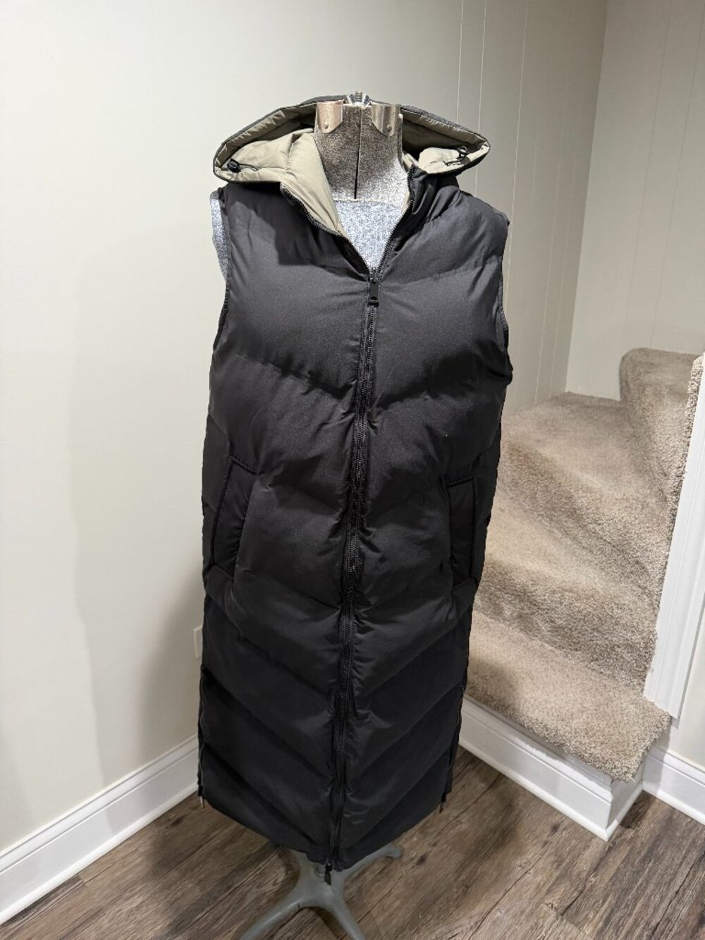 Zara Reversible Long Puffer Vest Hooded | Black & Olive | Women’s M
